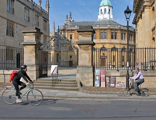 sheldonian-pavement
