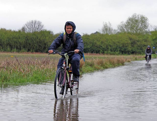 happy-in-flood