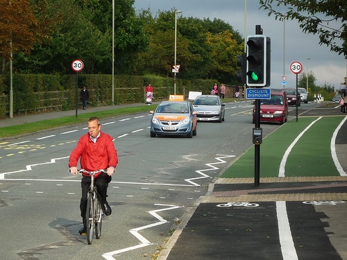 cyclist-dismount-blackbird-leys