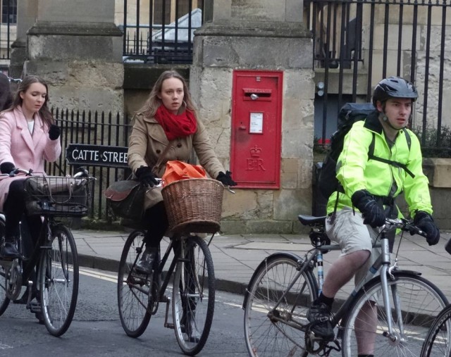 3 cyclists