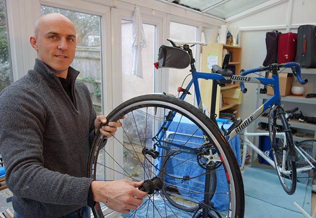 andy-sherwood-repair-man