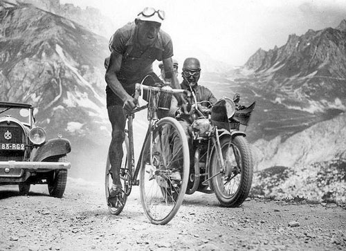 tour-de-france-bw-alps-dusty-road