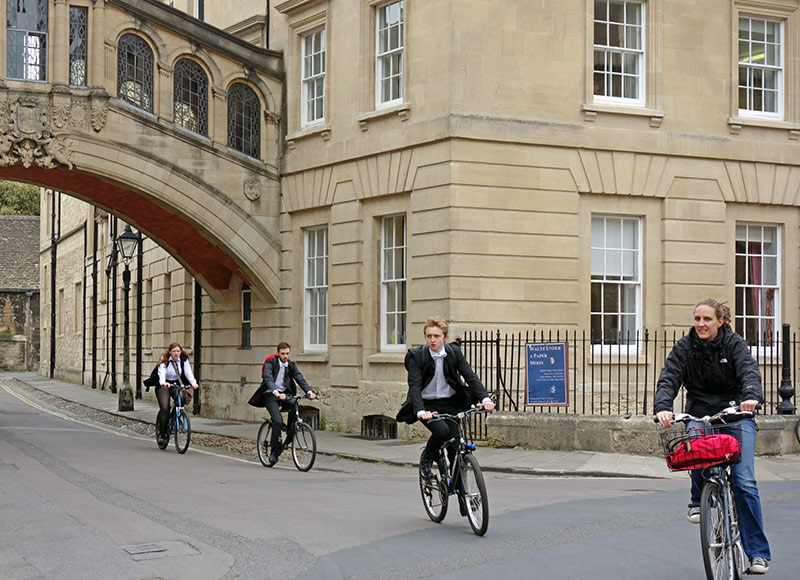 bridge-sighs-5